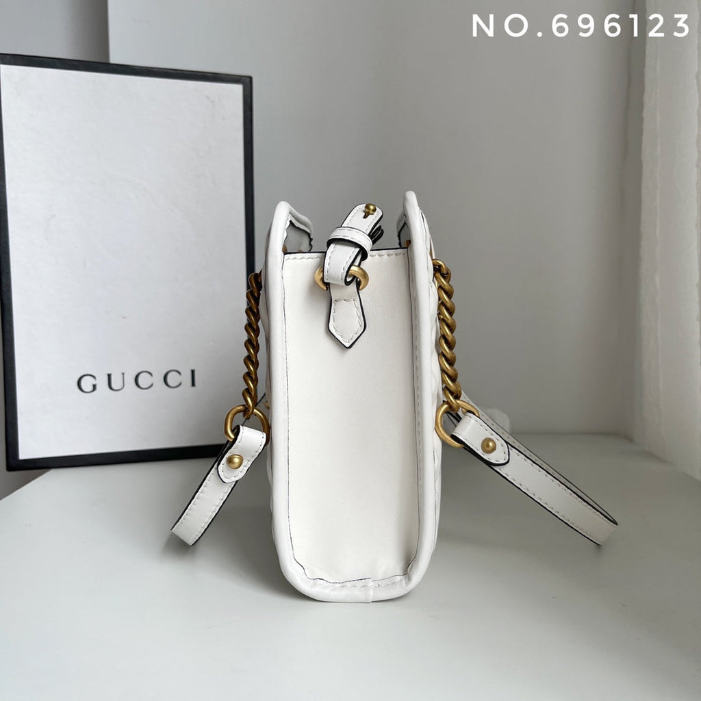EN - New Bag GCI 498