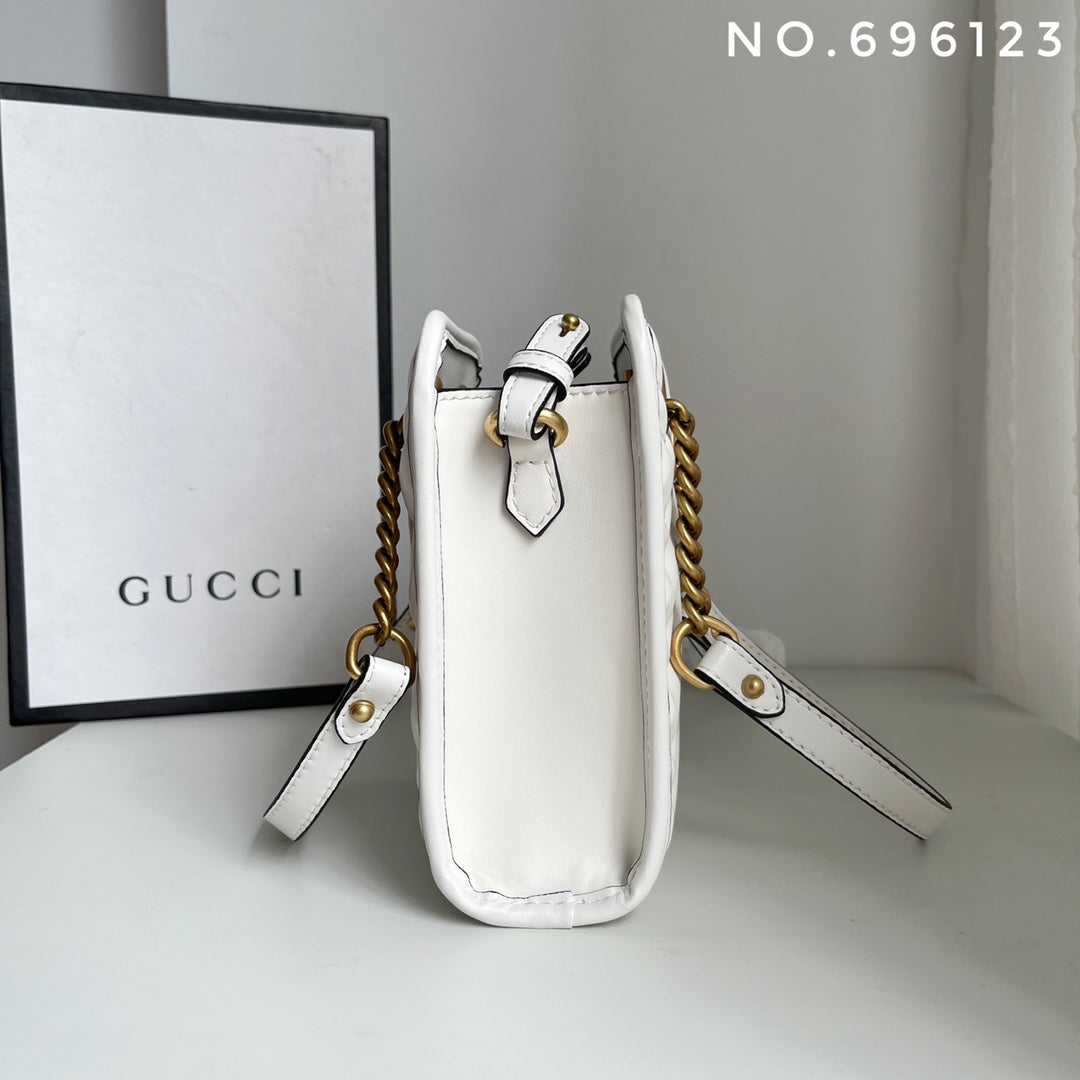 EN - New Bag GCI 498