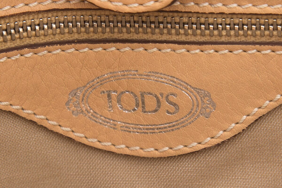 Tod's Beige Leather Tote Handbag