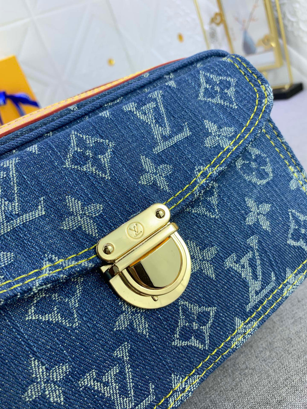 EN - New Bag LUV 639
