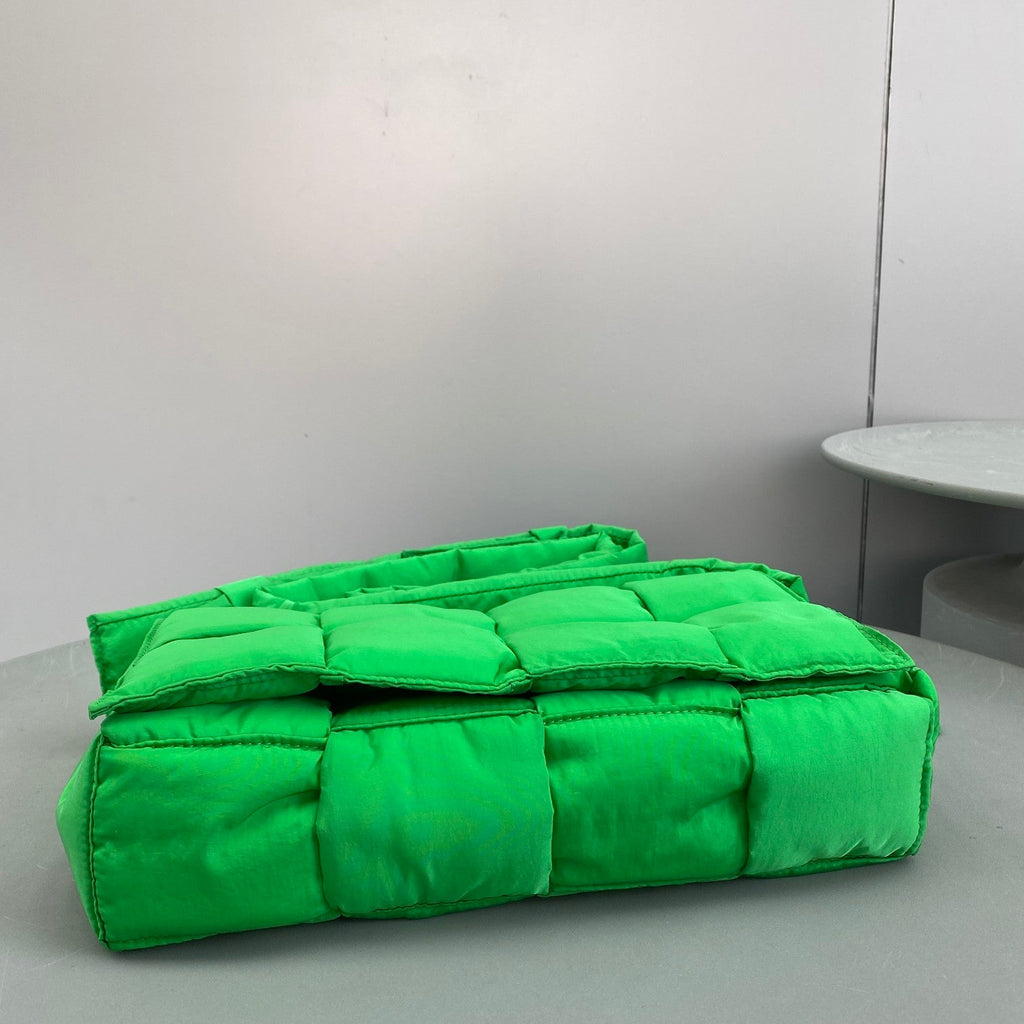 GLAMI Padded Tech Cassette Bag For Women 11.8in/30cm In Green 628951VBO813724