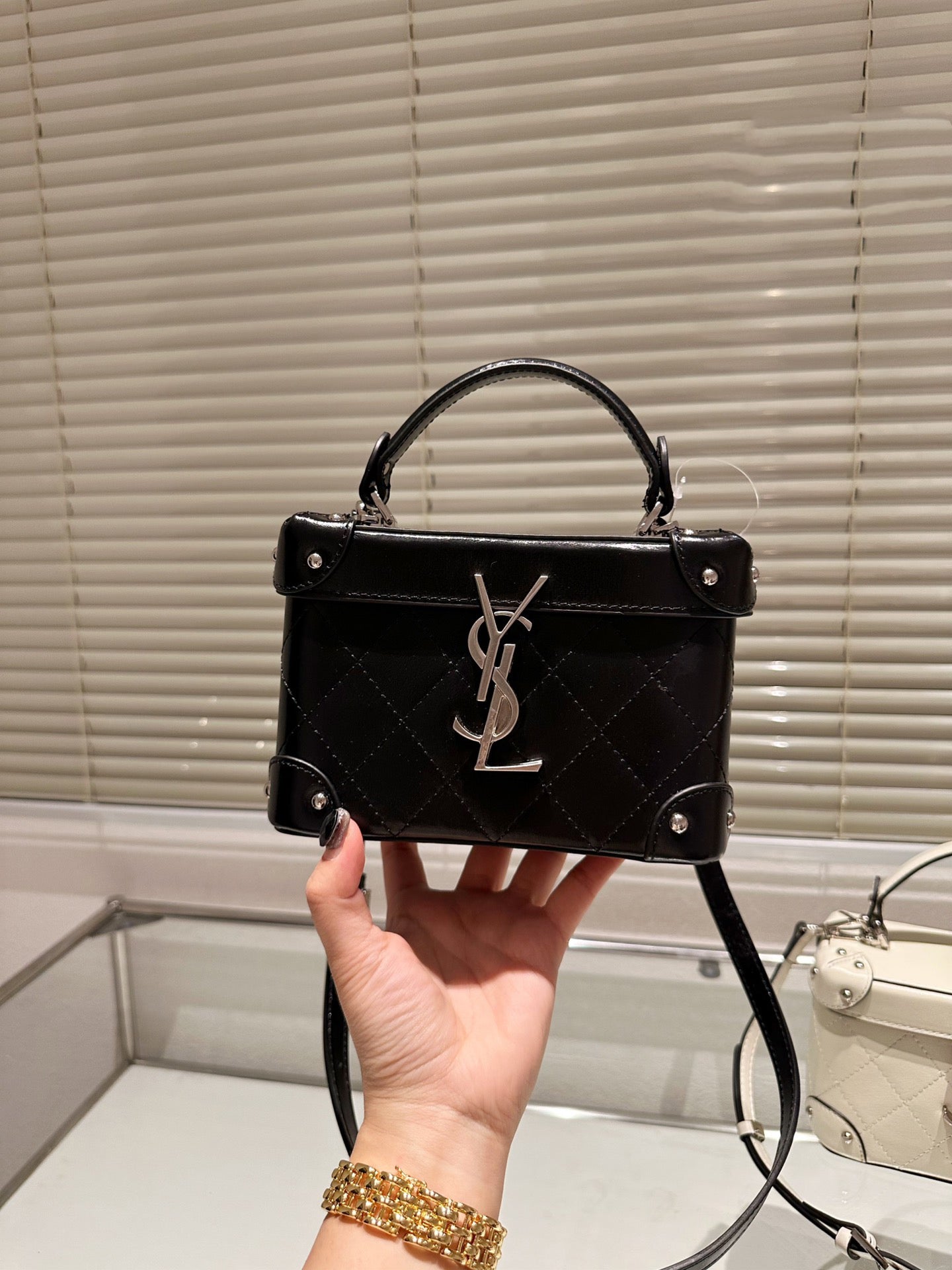 EN - Luxury Bags SLY 306