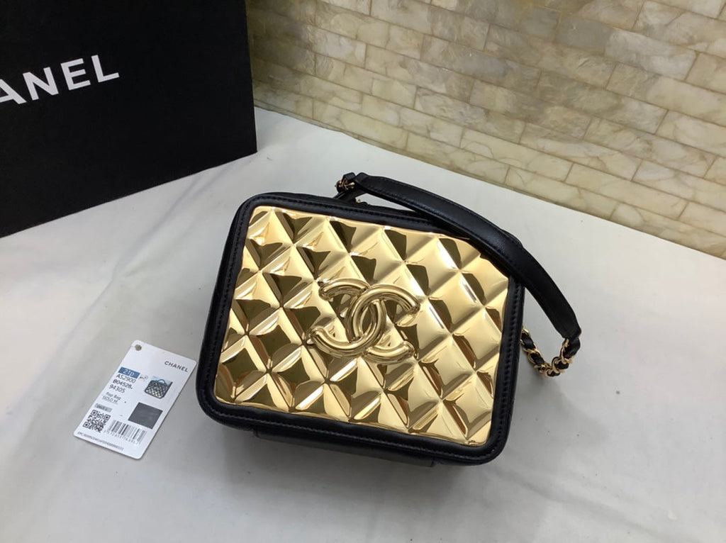 CHLVanity Case Black With Gold Metal For Women, Women’s Handbags, Shoulder And Crossbody Bags 7.2in/19cm AS2900