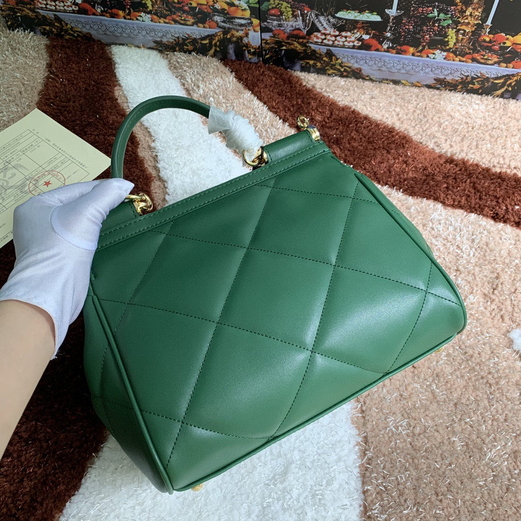 GLAMI MeGLAMIum Sicily Bag In Quilted Green For Women 10.2in/26cm GLAMI