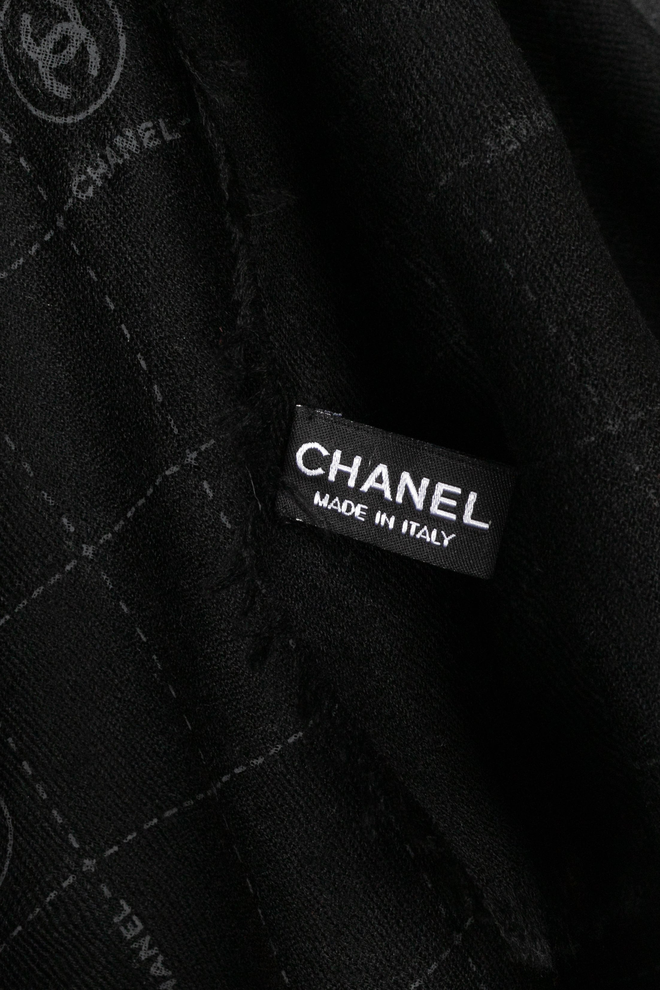 Echarpe / Etole en cachemire Chanel