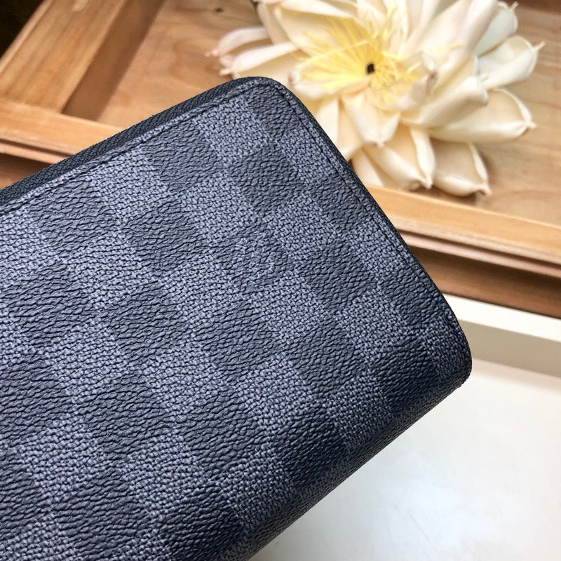 LOV2 Bags - Luxurious Bags  2349