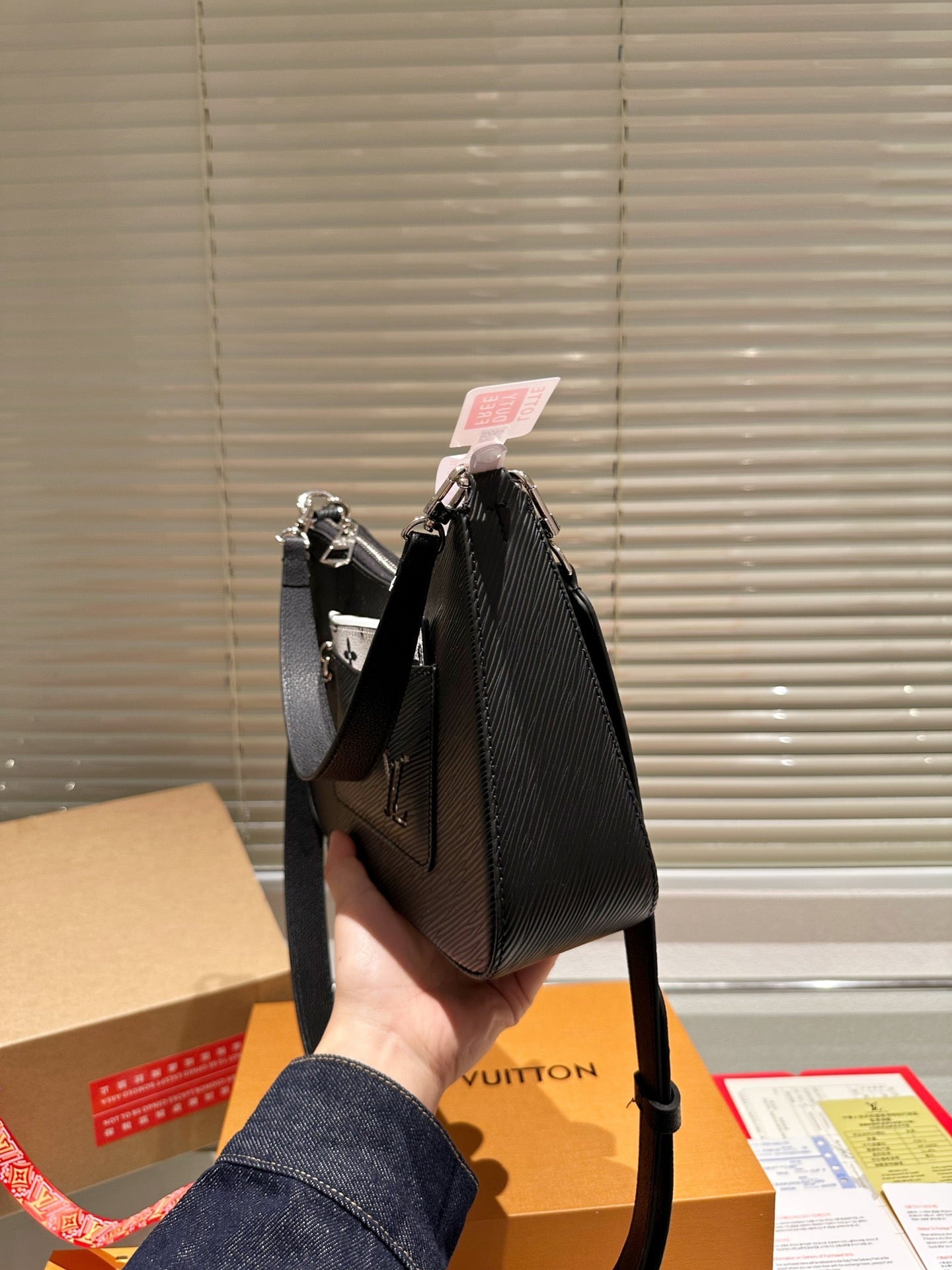EN - Luxury Bags LUV 774