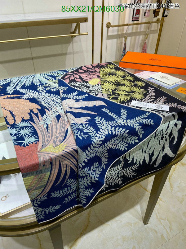 SAMC - HMS Scarves - 596