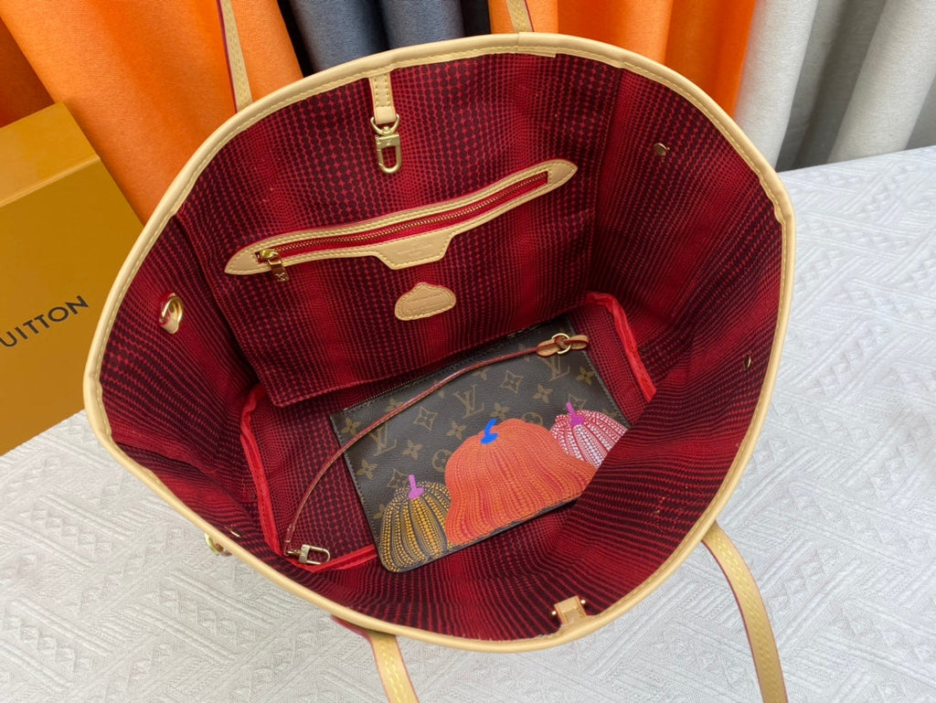 EN - New Arrival Bags LUV 675