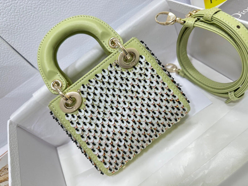 ELE - Dir Bags - 1426