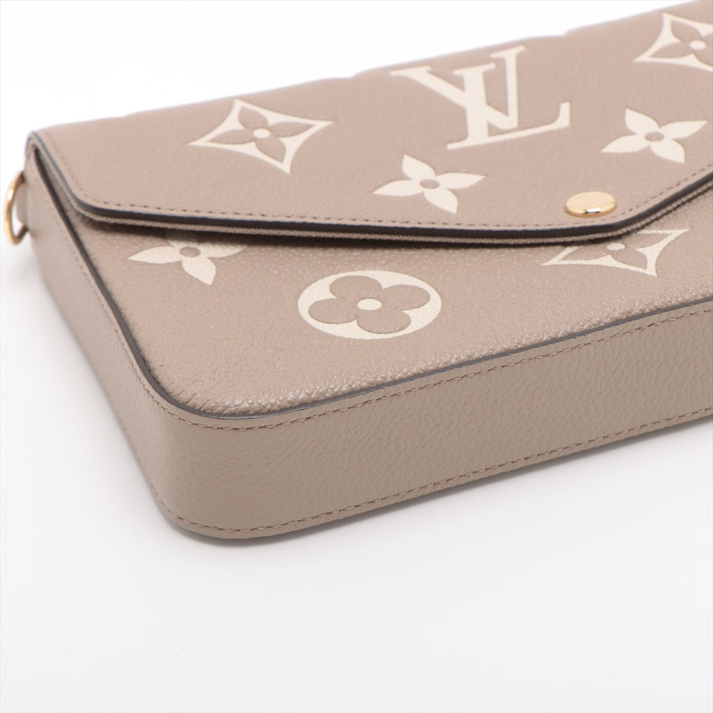 Louis Vuitton Monogram Pochette Felice M82610   Initial