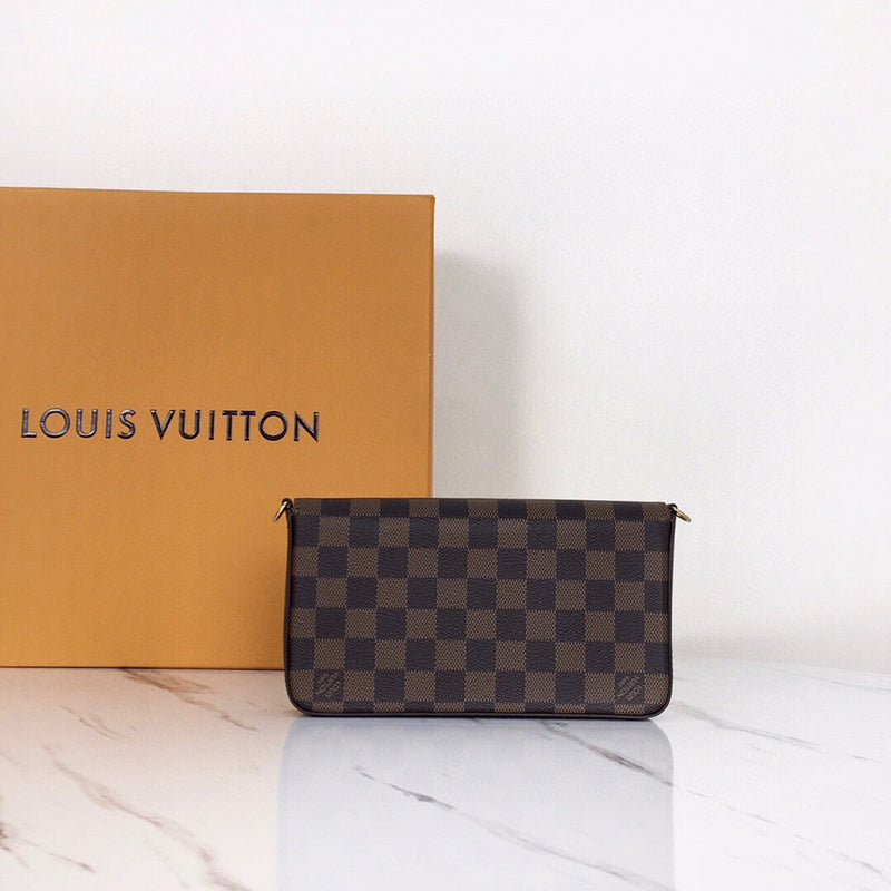LOV2 Bags - Luxurious Bags  2605