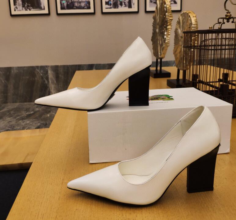 GlamyWomen Shoes - 560