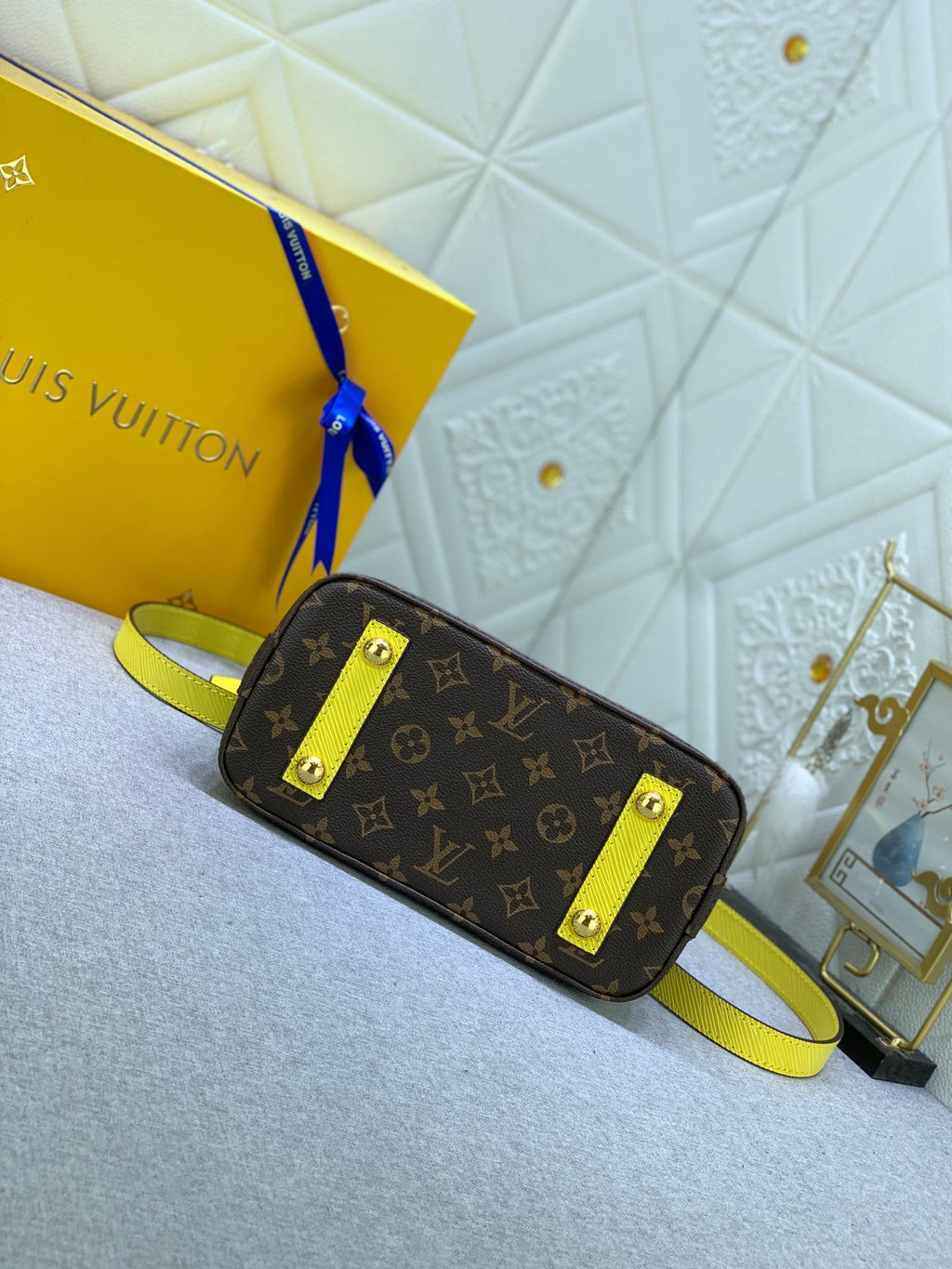 EN - Luxury Bags LUV 838