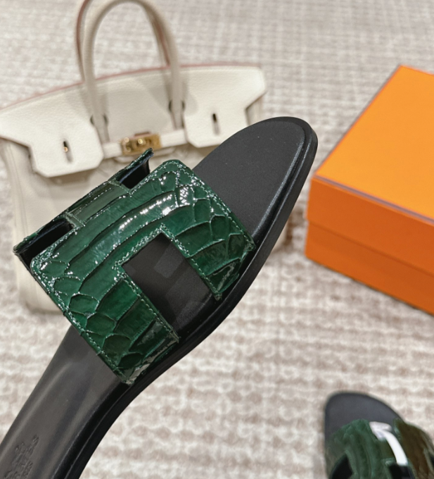 SAMC - HMS Women Shoes - 586