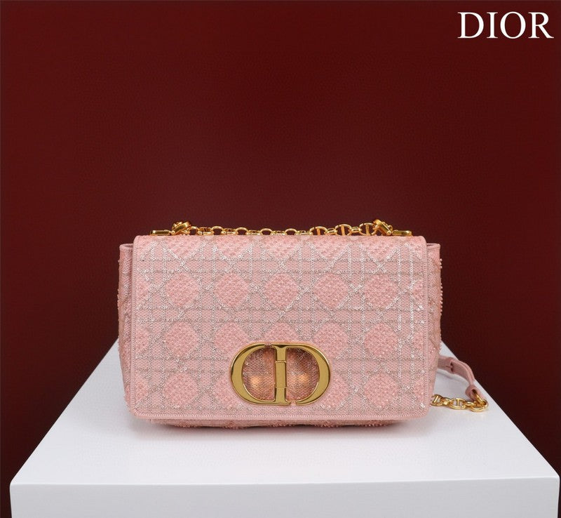 ELE - Dir Bags - 2011