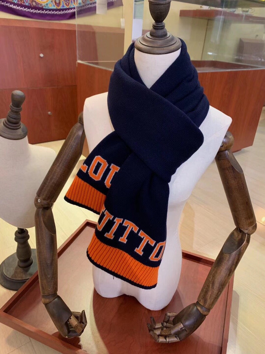 EN - Luxury LUV  Scarf 029