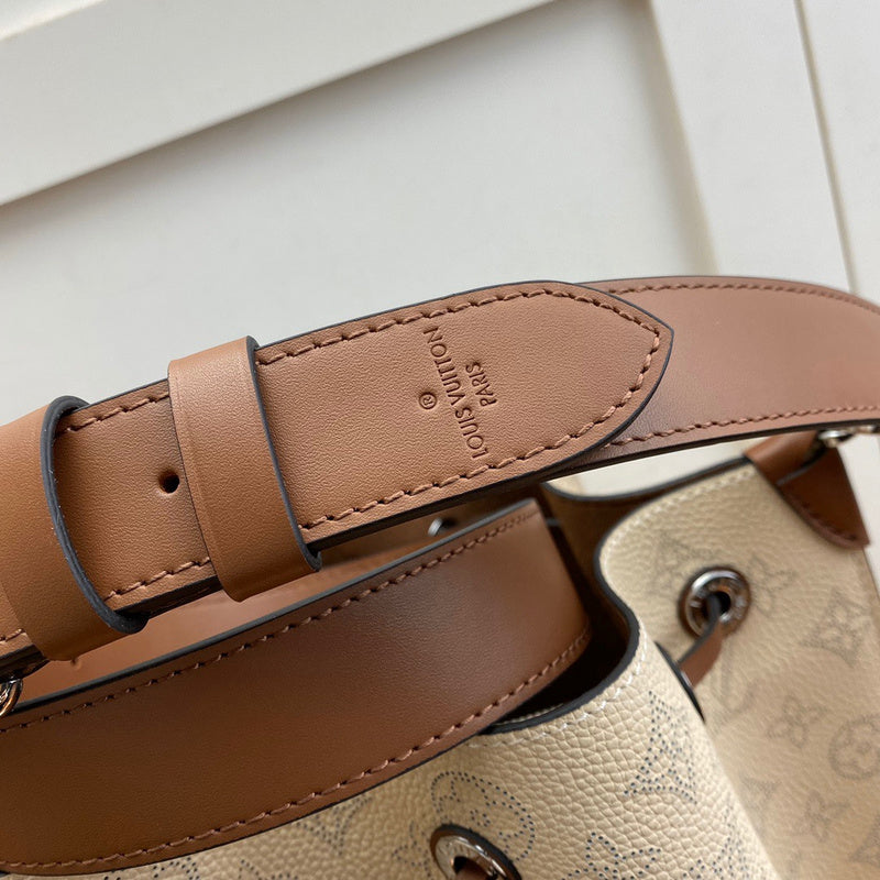 LOV2 Bags - Luxurious Bags  1835