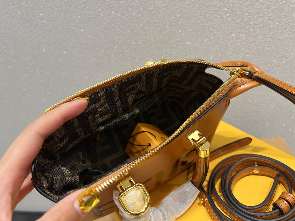 EN - New Lux Bags FEI 275