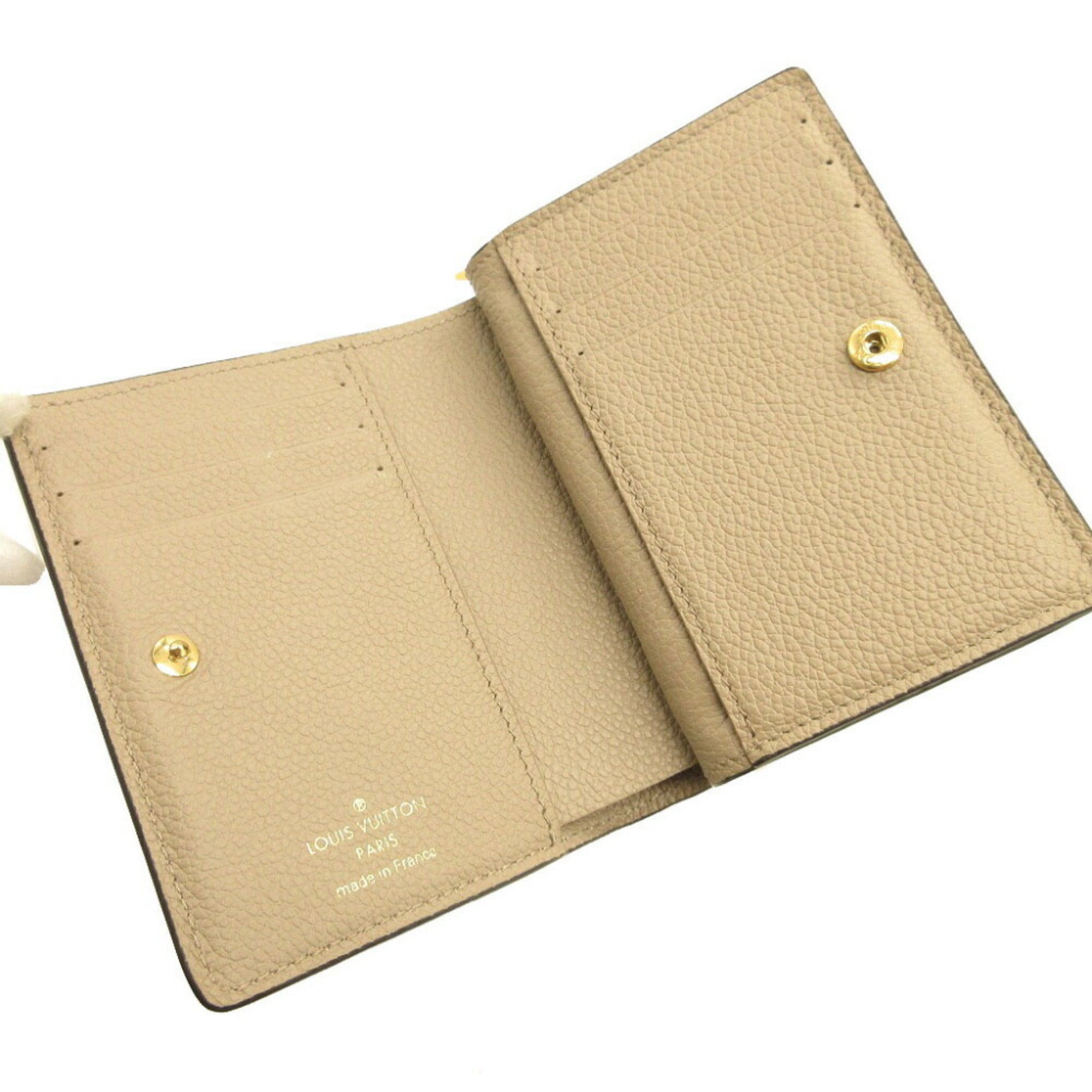 Louis Vuitton Cléa  Leather Wallet  ()