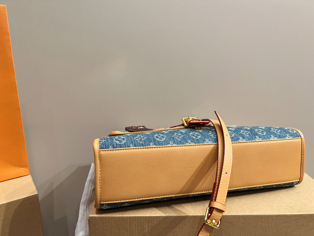 EN - Luxury Bags LUV 729