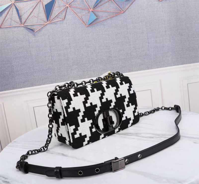 ELE - Dir Bags - 1797