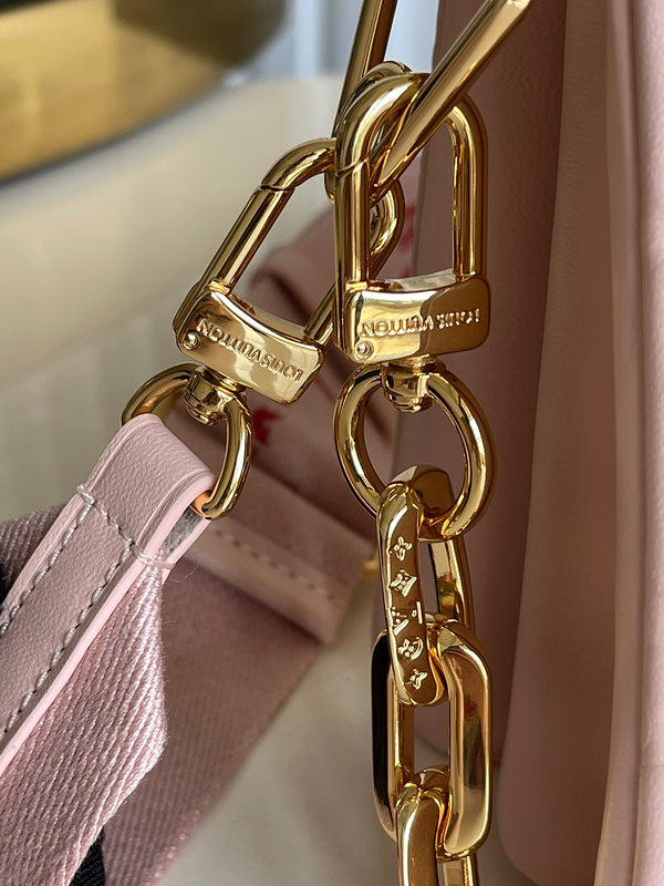LOV2 Bags - Luxurious Bags  1651