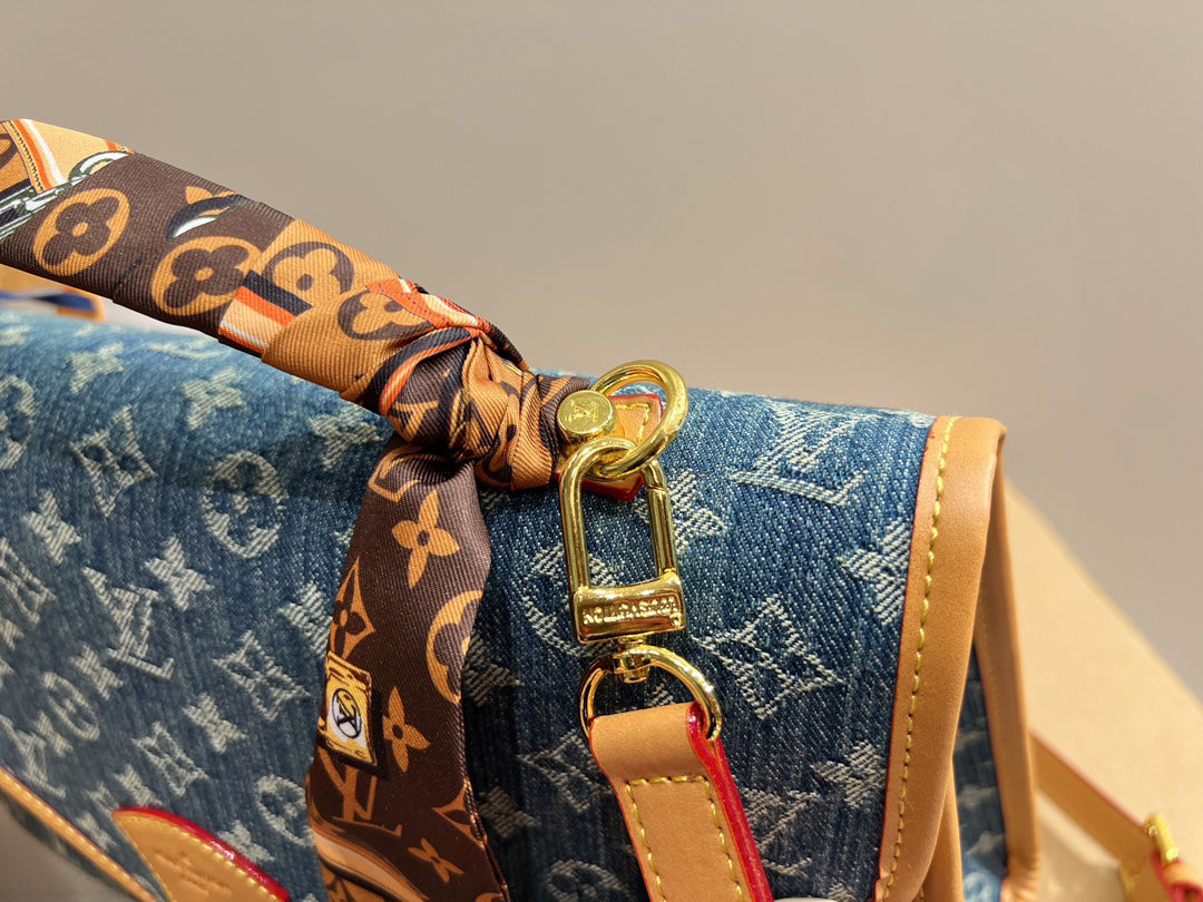 EN - Luxury Bags LUV 729