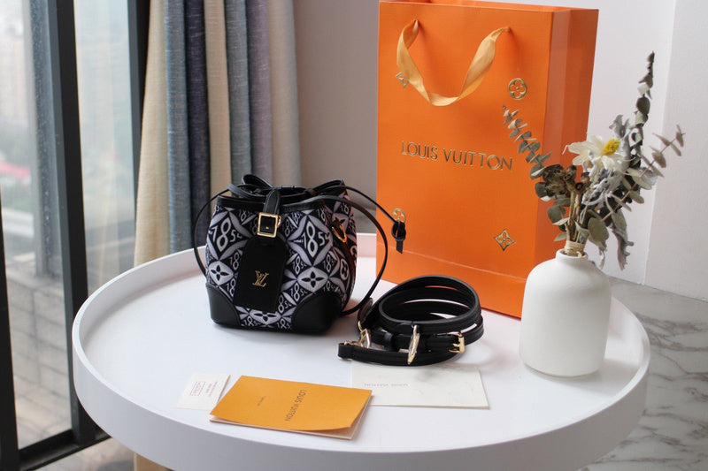 LOV2 Bags - Luxurious Bags  1591