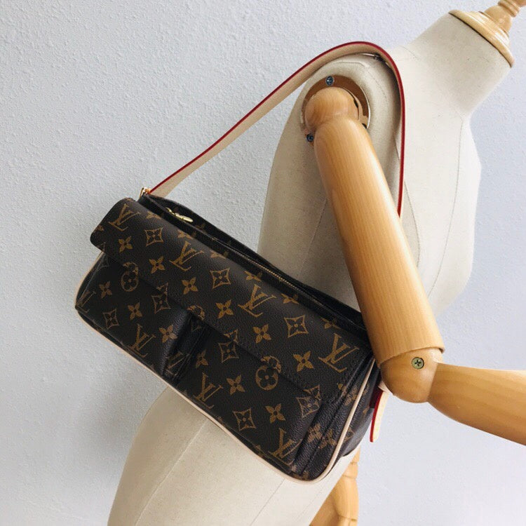 LOV2 Bags - Luxurious Bags  1713
