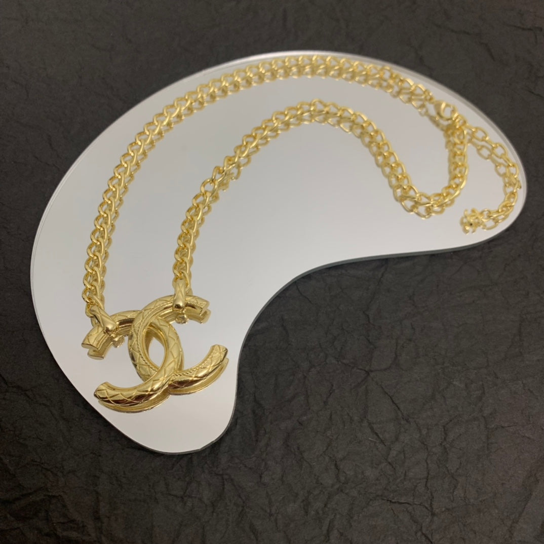 EN - Lux Necklace CHL002