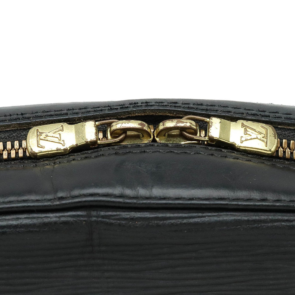 Louis Vuitton Voltaire  Leather Shoulder Bag ()