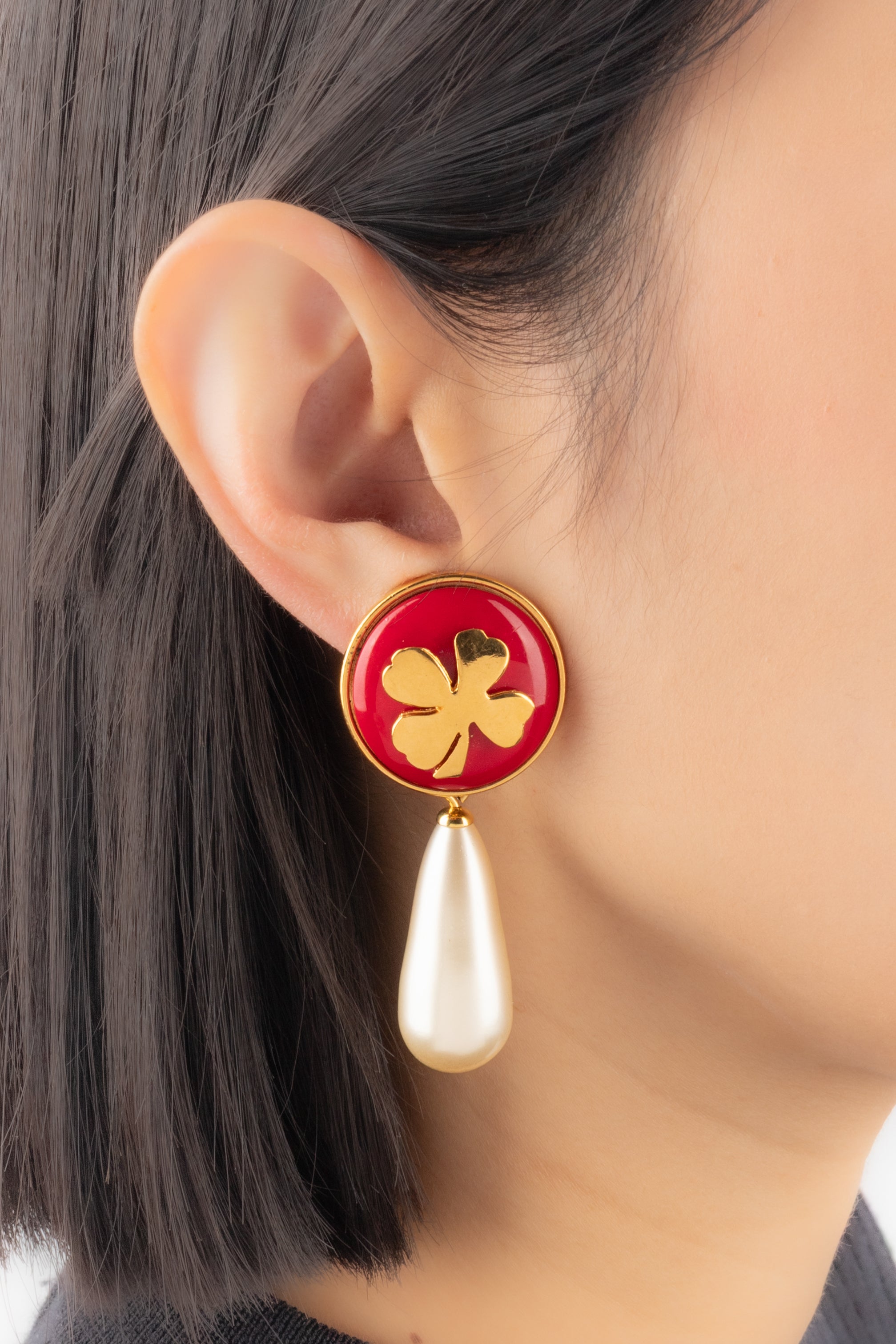 Boucles d'oreilles Chanel Haute couture