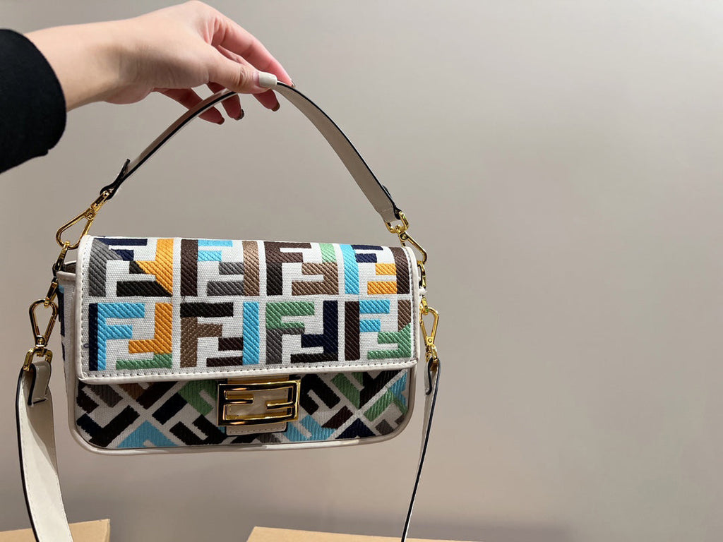 EN - Luxury Bags FEI 294