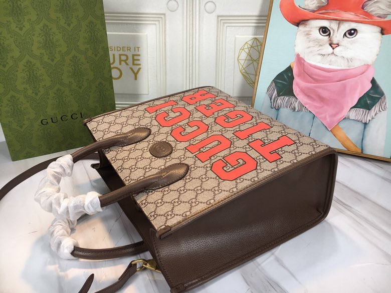 EN - Luxury Bags GCI 569