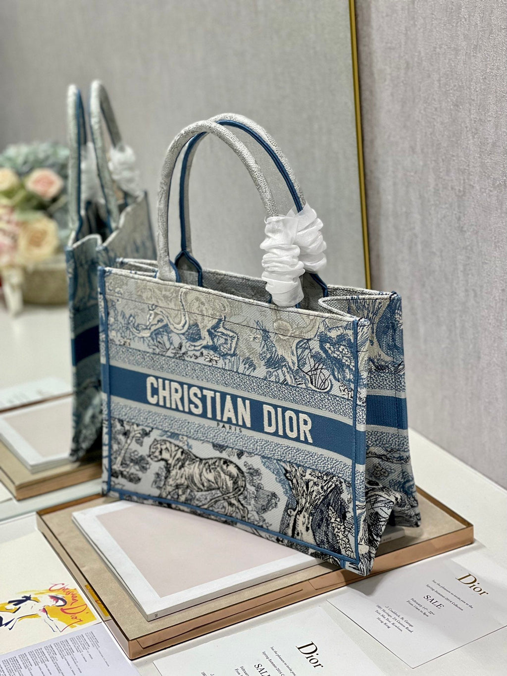 GLAMI MeGLAMIum Book Tote Blue Toile de Jouy Reverse Embroidery, Blue, For Women WomenÃ¢â‚¬â„¢s Handbags, Shoulder Bags, 36cm CD M1296ZRGO_M928