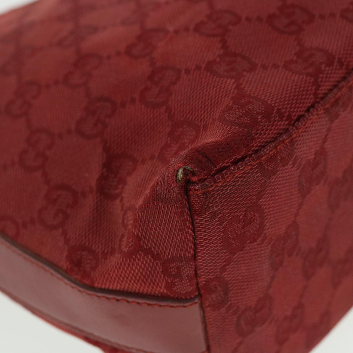 GUCCI GG Canvas Shoulder Bag Red 000 0602 000926 51971