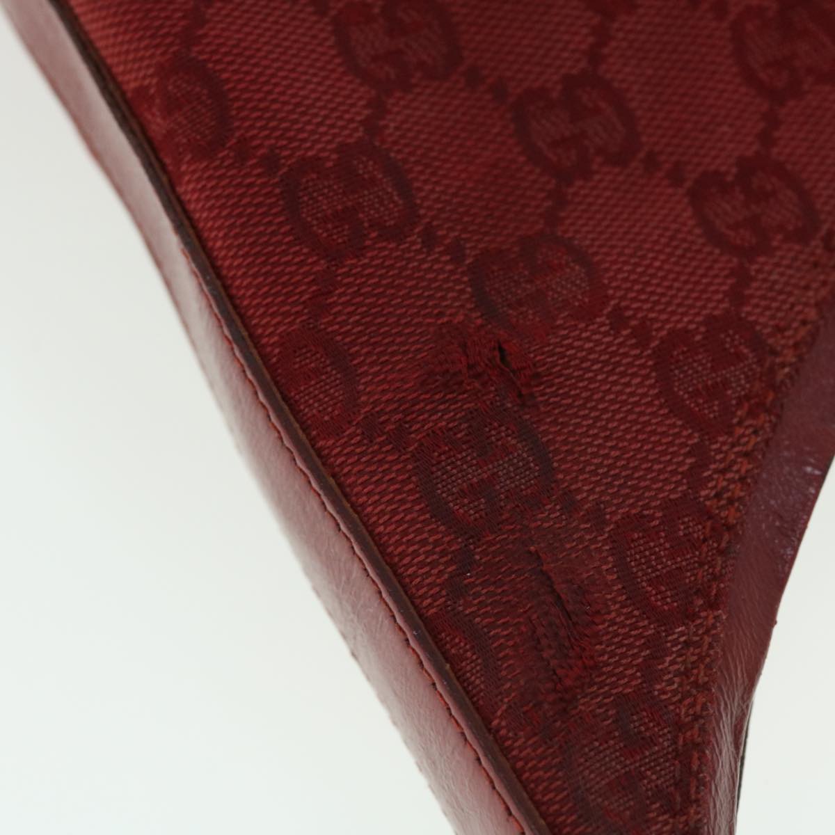 GUCCI GG Canvas Shoulder Bag Red 000 0602 000926 51971