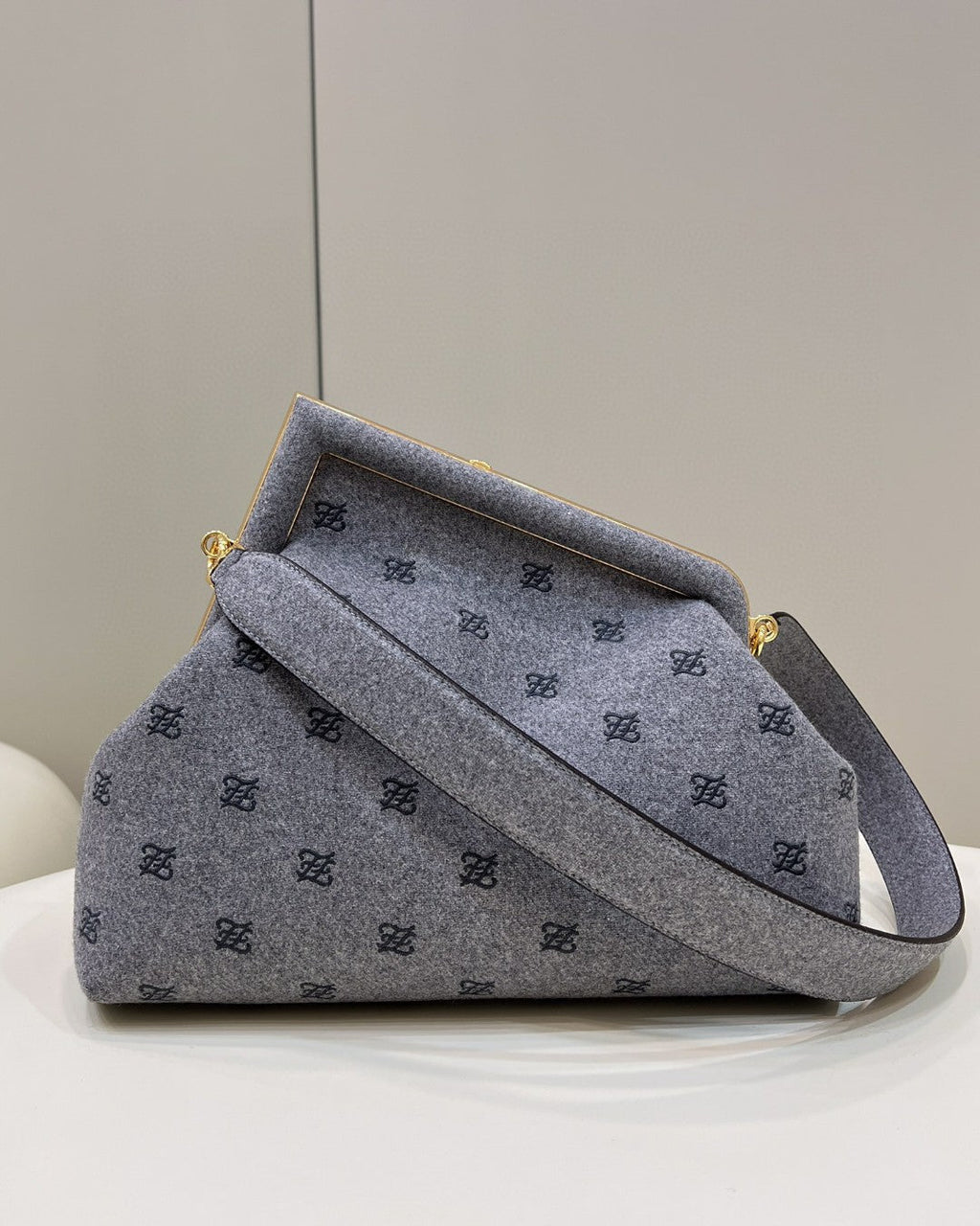 FI First MeGLAMIum Blue Bag For Woman 32cm/12.5in