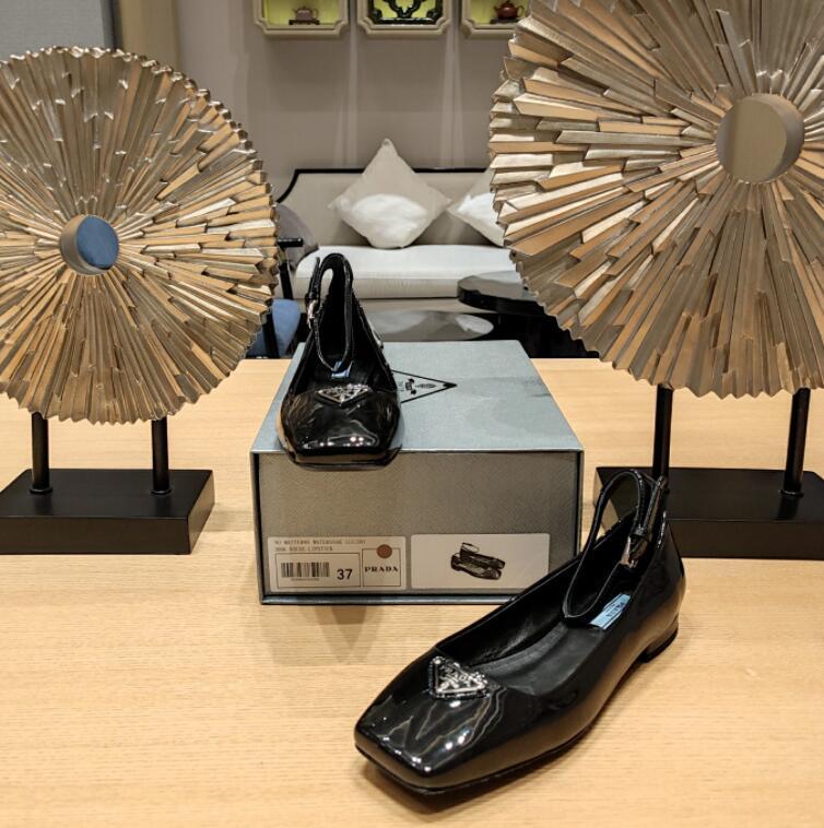GlamyWomen Shoes - 326