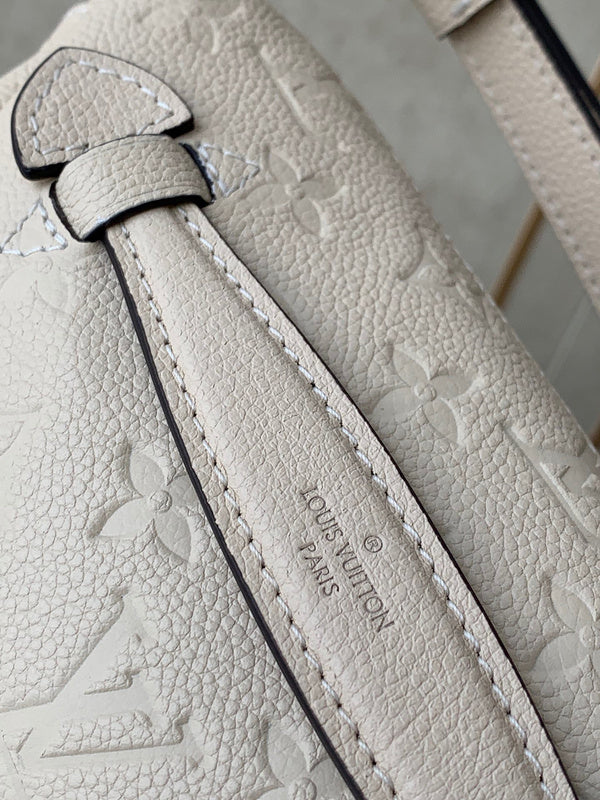 LOV2 Bags - Luxurious Bags  1546