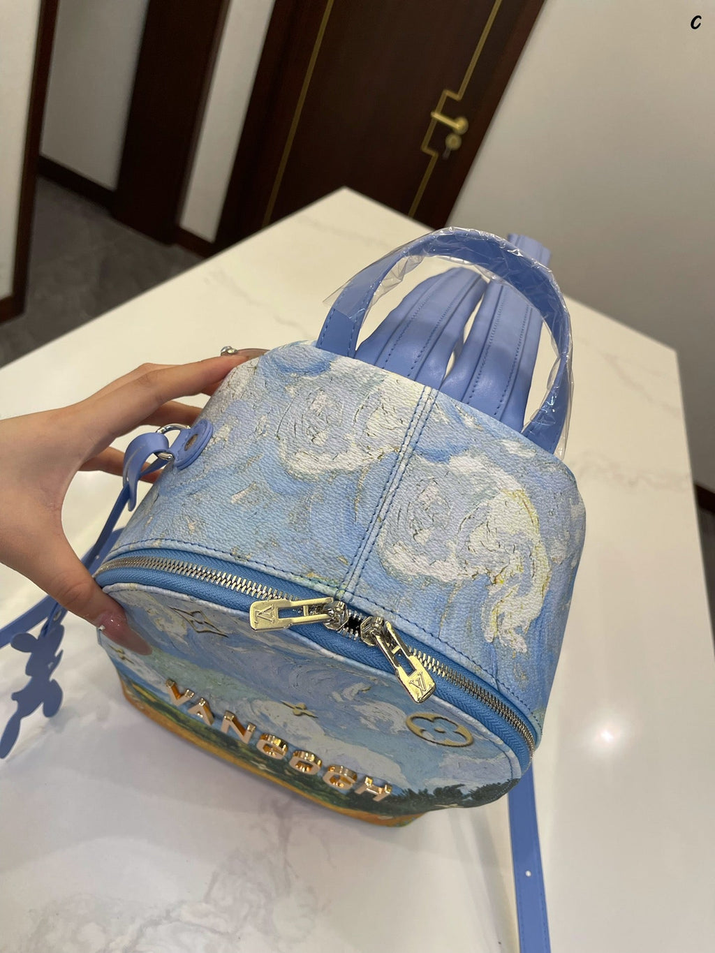 EN - Luxury Bags LUV 825