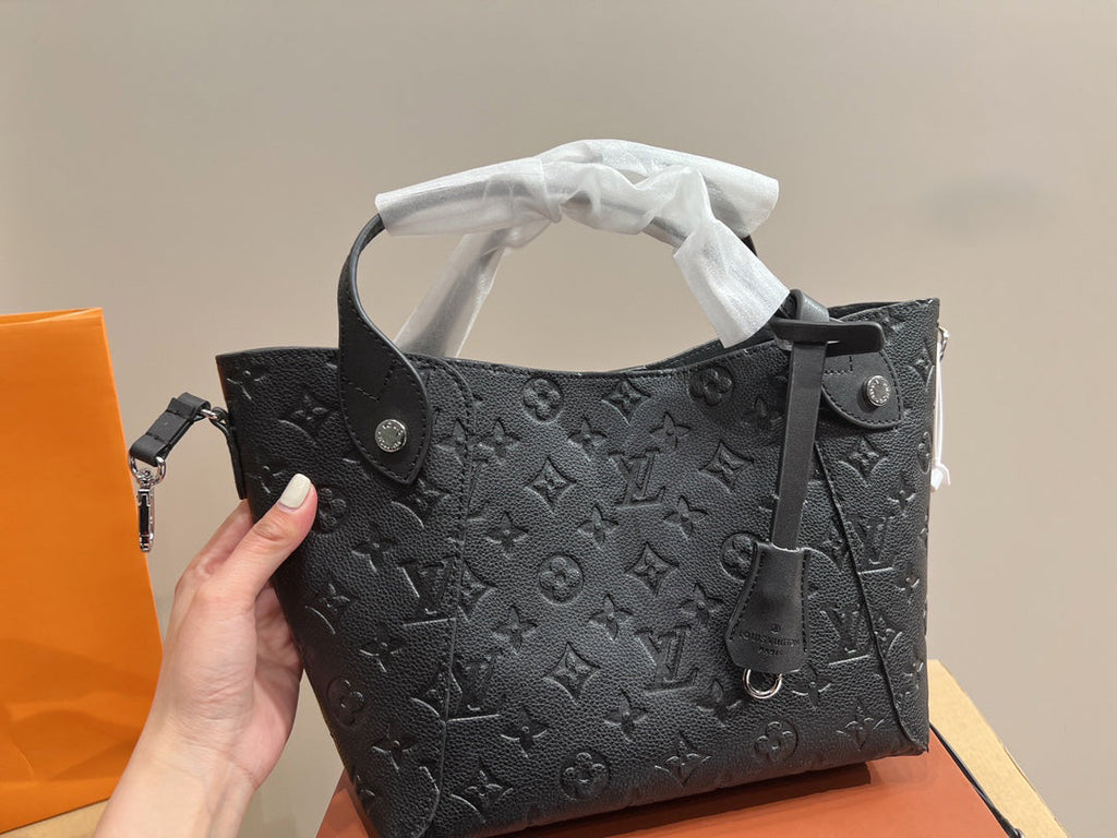 EN - Luxury Bags LUV 754