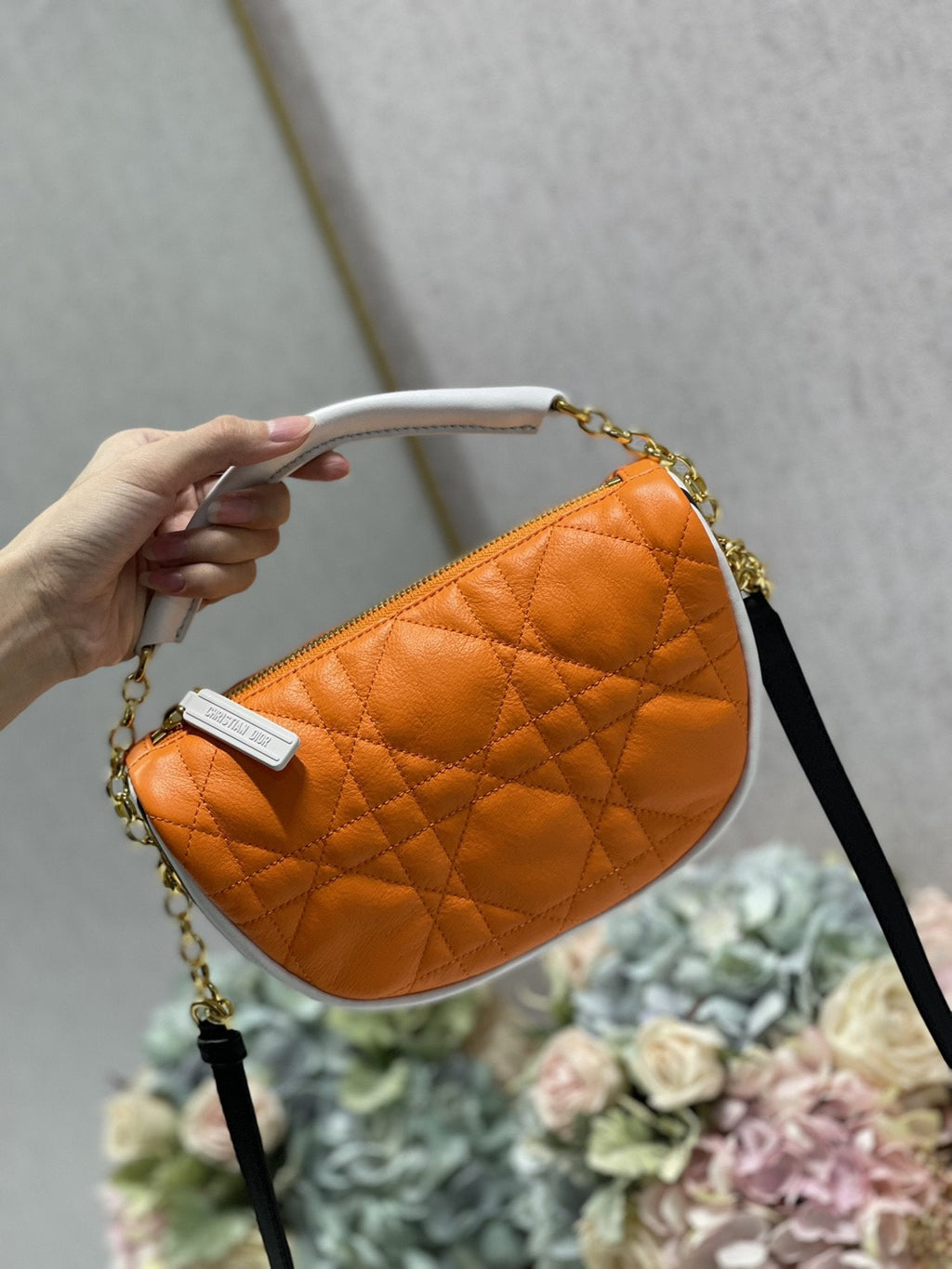 GLAMI Small Vibe Hobo Bag GlamIuoresGLAMInt Orange Macrocannage, Orange Handbags, Crossbody Bags, 20cm CD M7200ODDO_M057