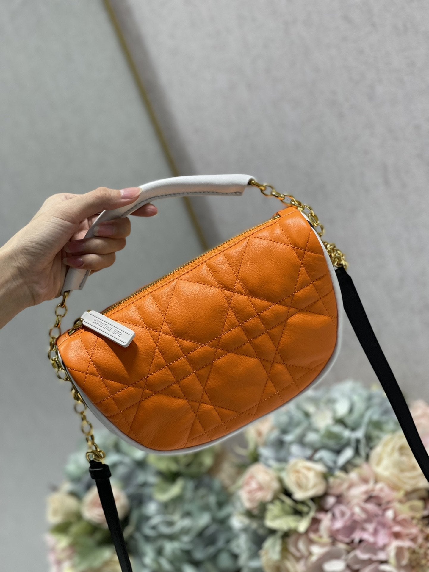 GLAMI Small Vibe Hobo Bag GlamIuoresGLAMInt Orange Macrocannage, Orange Handbags, Crossbody Bags, 20cm CD M7200ODDO_M057