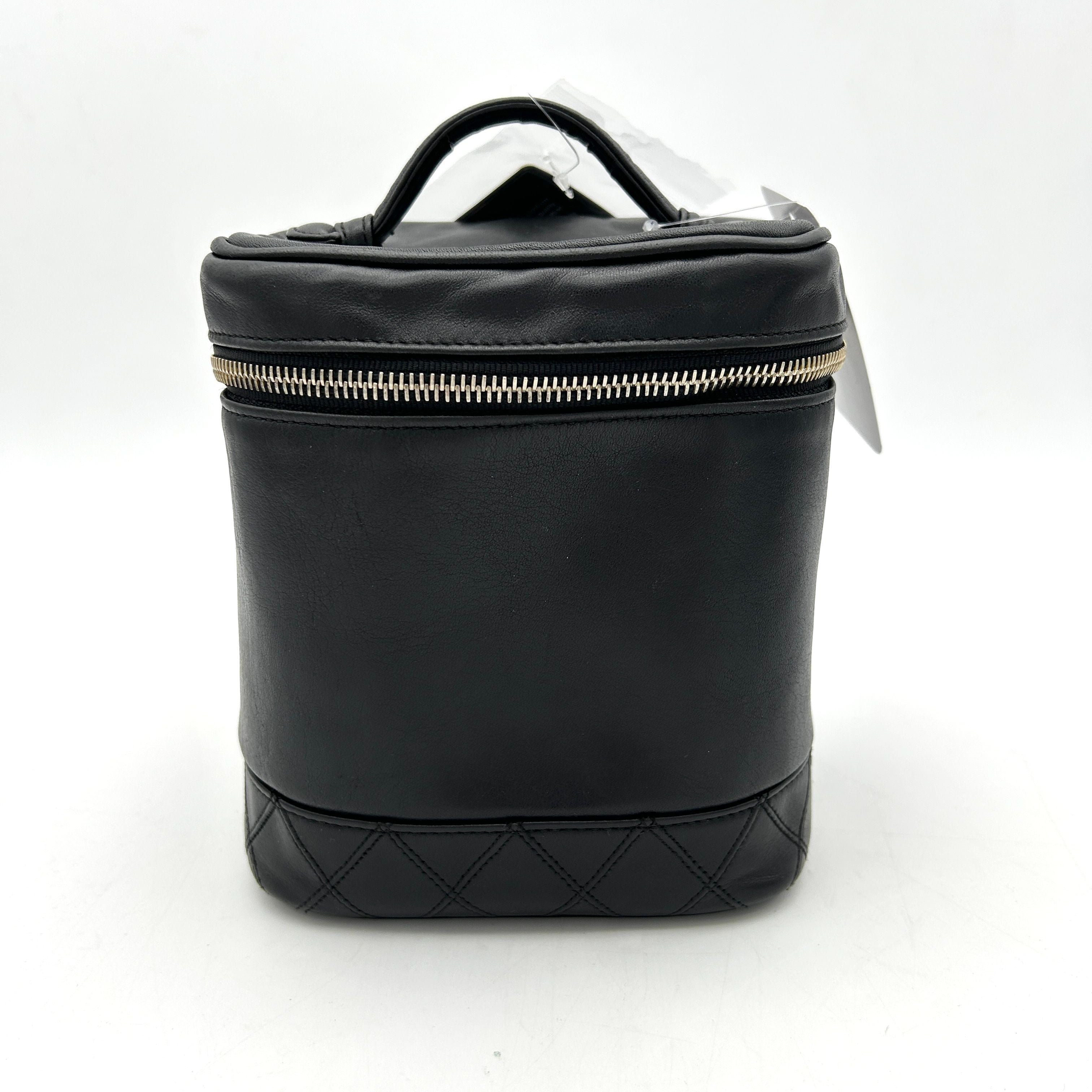 CHANEL Calfskin Cosmetic Van Bag Black ch7727ds