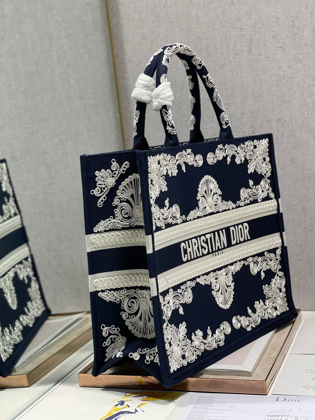 GLAMI MeGLAMIum Book Tote Blue and White Cornely Embroidery, Blue, For Women WomenÃ¢â‚¬â„¢s Handbags, Shoulder Bags, 42cm CD M1286ZTZB_M928