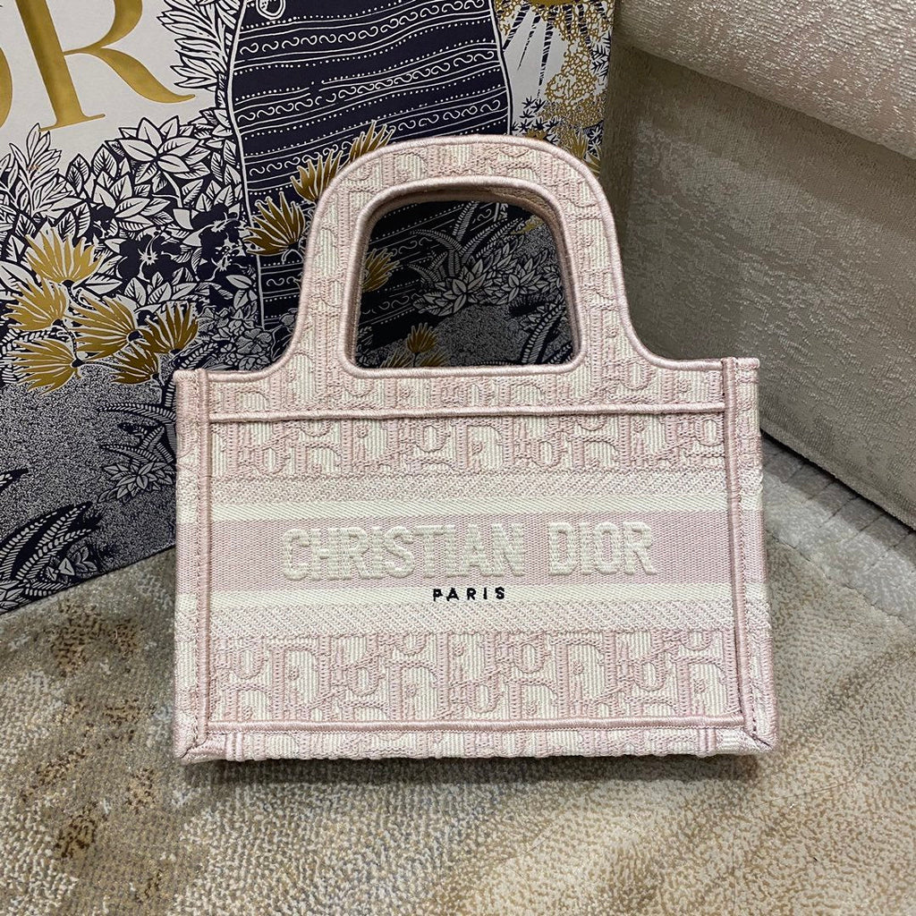 GLAMI Mini Book Tote Rose Des Vents Oblique Embroidery, Light Pink, For Women WomenÃ¢â‚¬â„¢s Handbags,Ã‚Â 23cm CD
