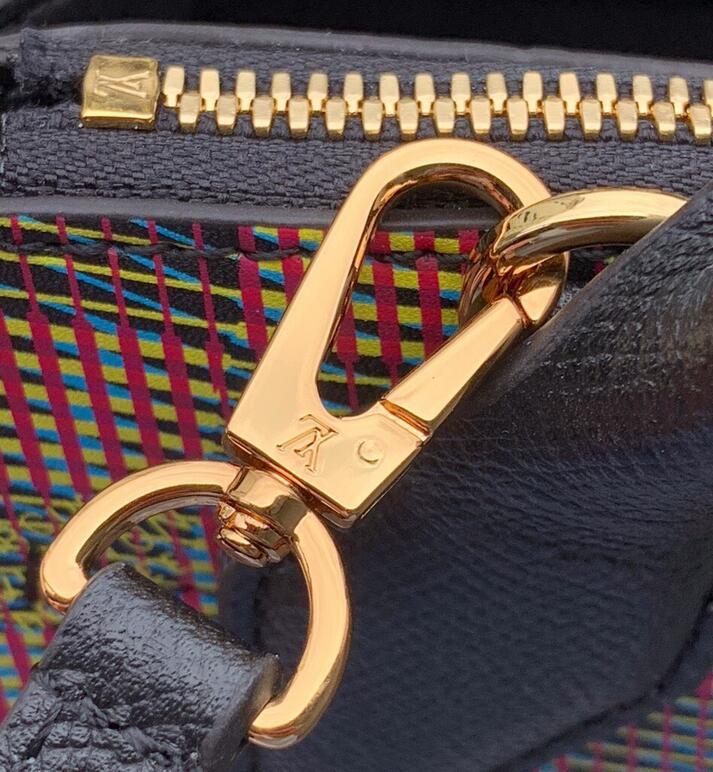 SAMC - LOV Bags - 2821