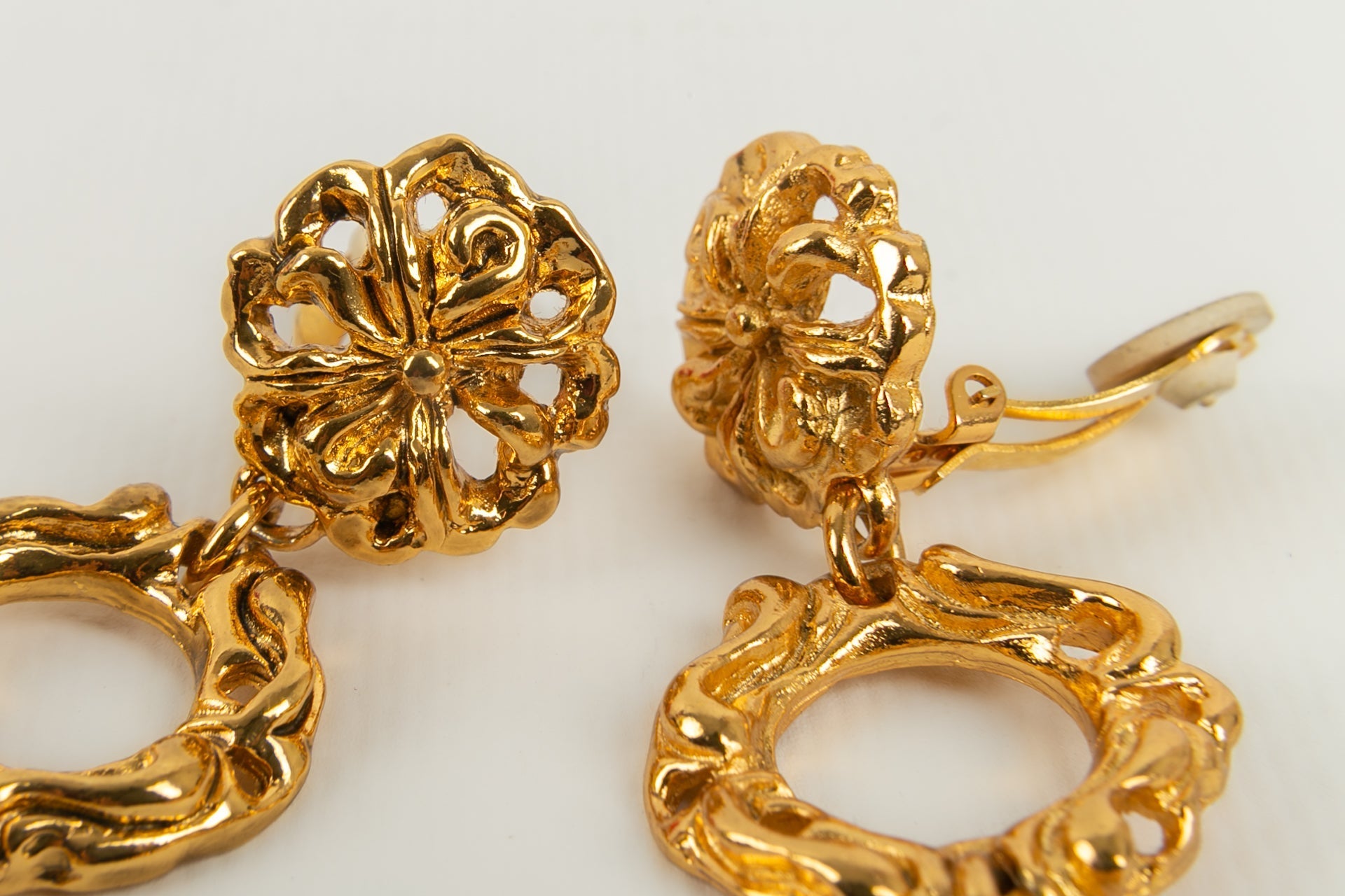Boucles d'oreilles Christian Lacroix
